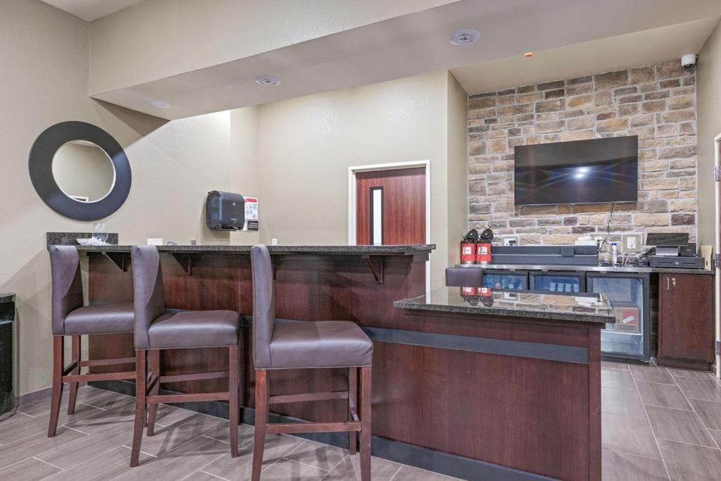 Cobblestone Hotel & Suites - Mosinee Exterior foto
